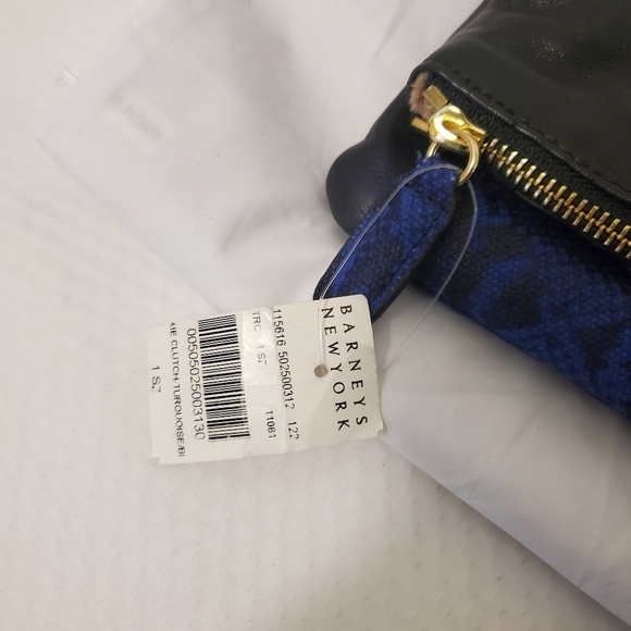 NWT BE&D Blue & Black Python Print Fold-over Zip Close Large Clutch - Picture 6 of 12